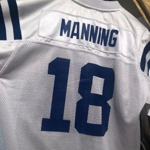 Peyton Colts Manning jersey. Youth large.